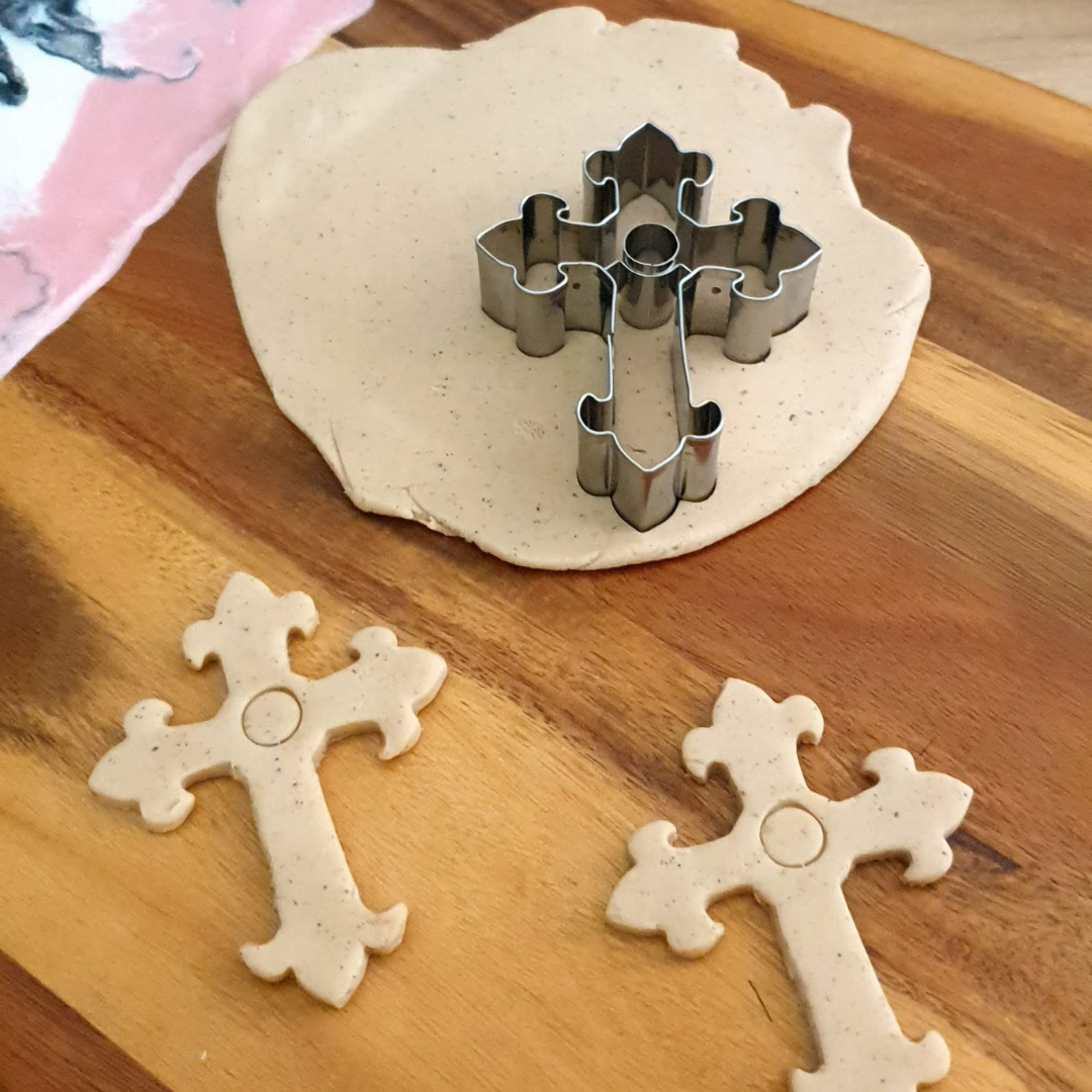 Ornate Gothic Cross 6.5cm Cookie Cutter
